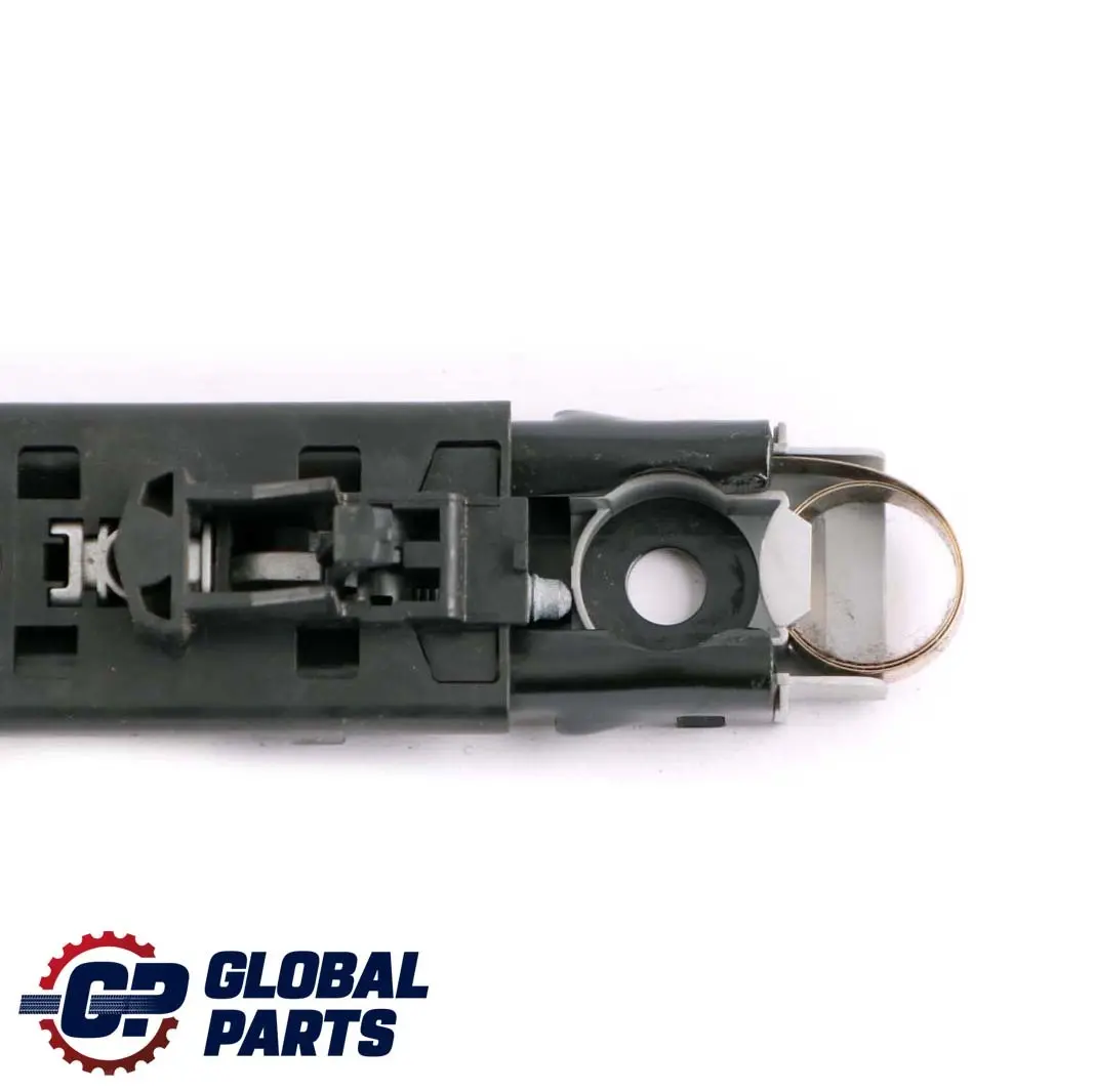 Regolatore altezza cintura anteriore sinistra destra per Mercedes W164 W211 con numero di parte A2118600688 Mercedes W164 W211 Regolatore altezza cintura anteriore sinistra destra - SKU A2118600688 - Numero di parte A2118600688