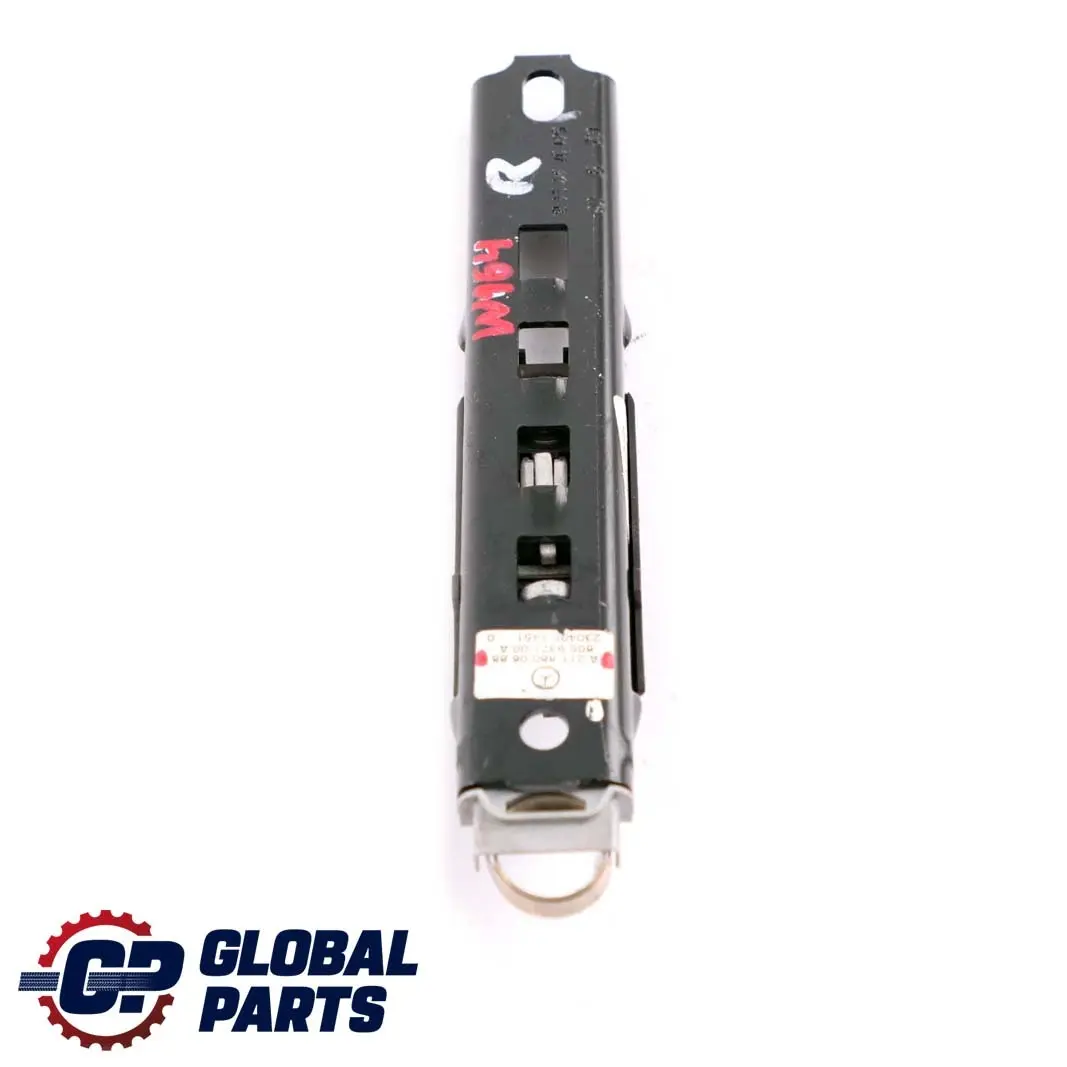 Asiento delantero izquierdo derecho Ajustador altura cinturón para Mercedes W164 W211 con número de pieza A2118600688 Mercedes W164 W211 Asiento delantero izquierdo derecho Ajustador altura cinturón - SKU A2118600688 - Número de pieza A2118600688