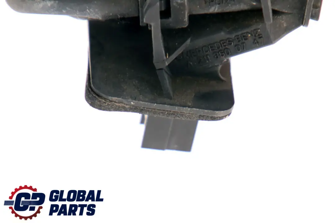 Windscreen Washer Nozzle Jet to Mercedes E-Class S211 Touring Rear with Part number A2118600747 Mercedes E-Class S211 Touring Rear Windscreen Washer Nozzle Jet - SKU A2118600747 - Part number A2118600747