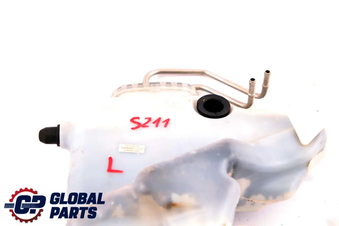 Zbiorniczek Płynu Spryskiwacza do Mercedes S211 o numerze A2118600760 Mercedes S211 Zbiorniczek Płynu Spryskiwacza - SKU A2118600760 - Numer Części A2118600760
