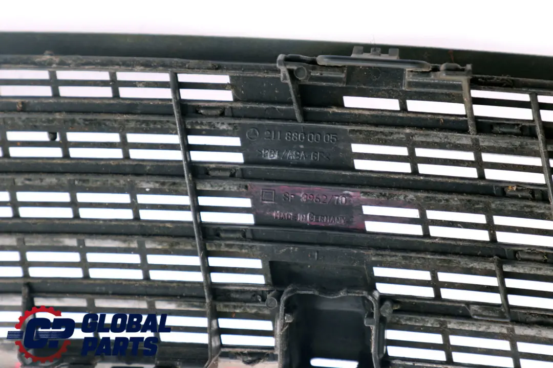 Mercedes W211 W219 Capó Panel Scuttle Capó Parrilla Plata Brillante - SKU A2118800005-BS - Número de pieza A2118800005
