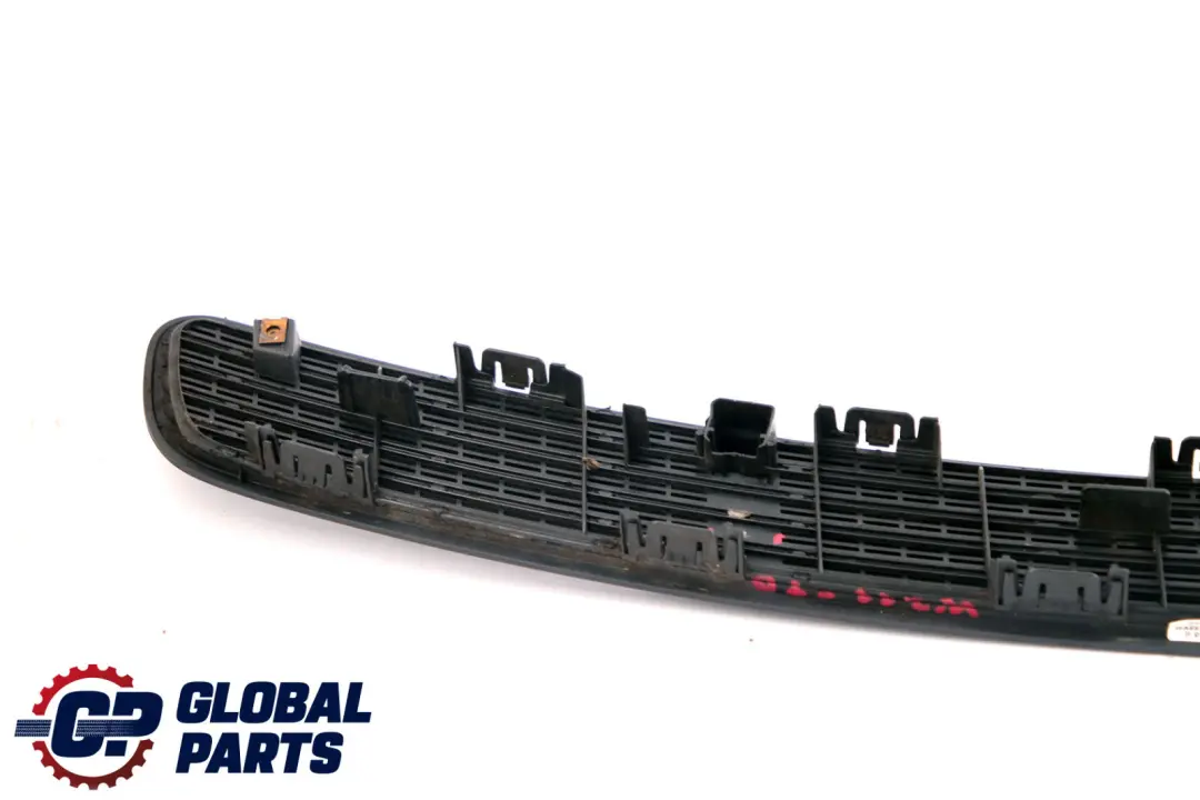 Klasse S211 W211 W219 Luftgitter Motorhaubengitter für Mercedes E CLS mit Teilenummer A2118800005 Mercedes E CLS Klasse S211 W211 W219 Luftgitter Motorhaubengitter - SKU A2118800005 - Teilenummer A2118800005