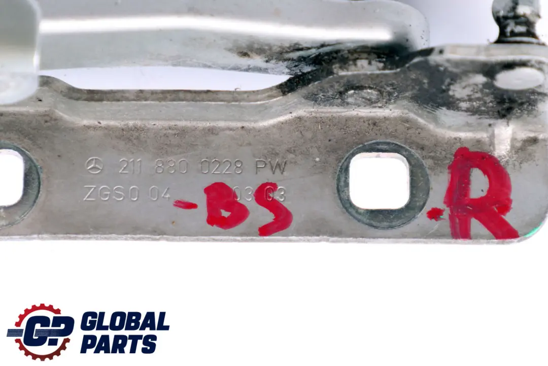 Cerniera destra Cofano anteriore Argento per Mercedes S211 W211 con numero di parte A2118800228 Mercedes S211 W211 Cerniera destra Cofano anteriore Argento - SKU A2118800228-BS - Numero di parte A2118800228