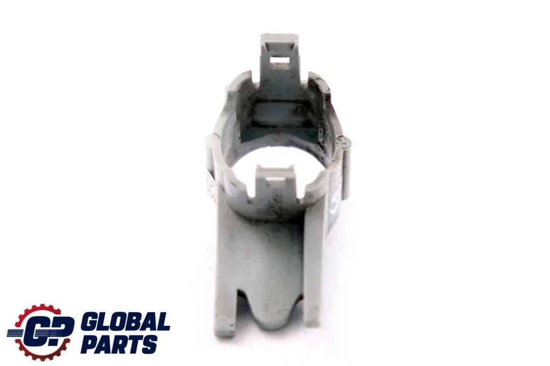 Mercedes-Benz E-Klasse S211 W211 Aufnahme Halter PDC Sensor für mit Teilenummer A2118850267 Mercedes-Benz E-Klasse S211 W211 Aufnahme Halter PDC Sensor - SKU A2118850267 - Teilenummer A2118850267