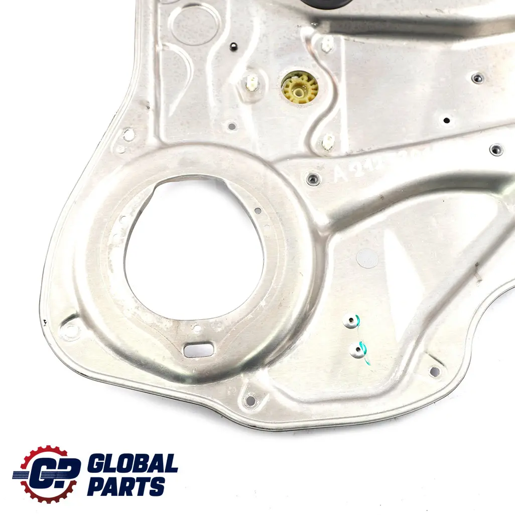 Trasero Derecho Ventana Regulador Elevador Motor Panel para Mercedes W204 W212 con número de pieza A2127301879 Mercedes W204 W212 Trasero Derecho Ventana Regulador Elevador Motor Panel - SKU A2127301879 - Número de pieza A2127301879