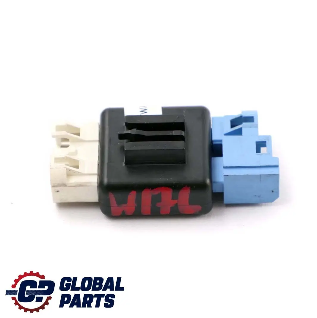 Mercedes W176 W246 Glove Box Antena Booster Amplificador - SKU A2128204585 - Número de pieza A2128204585