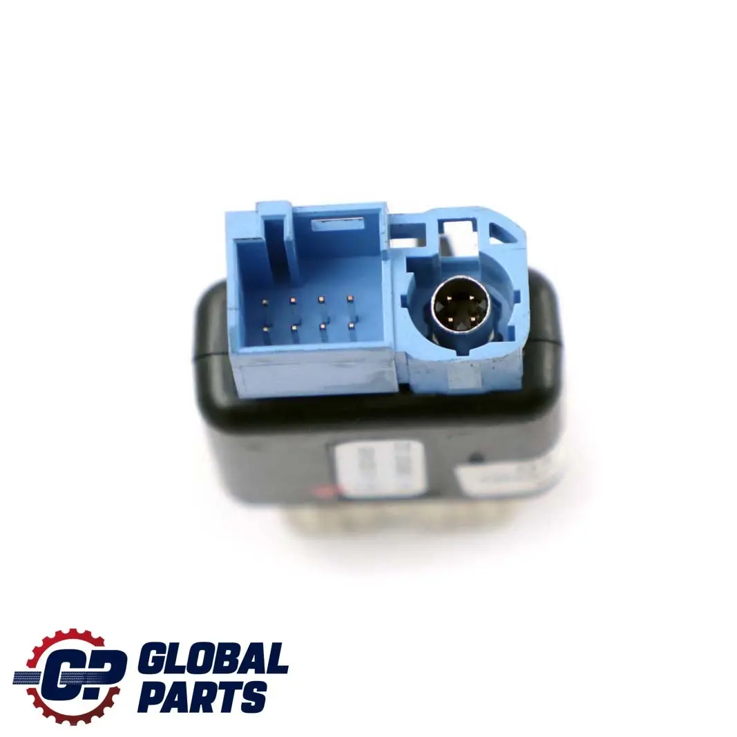 Mercedes-Benz A B W176 W246 Glove Box Aerial Antenna Booster Amplifier to with Part number A2128204585 Mercedes-Benz A B W176 W246 Glove Box Aerial Antenna Booster Amplifier - SKU A2128204585 - Part number A2128204585