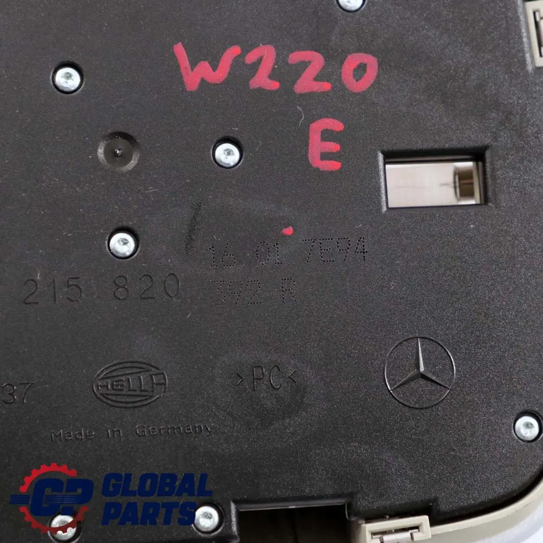 Mercedes-Benz CL S Klasse W215 W220 Innenraum Dach Licht Lamp für mit Teilenummer A2158201601 Mercedes-Benz CL S Klasse W215 W220 Innenraum Dach Licht Lamp - SKU A2158201601 - Teilenummer A2158201601