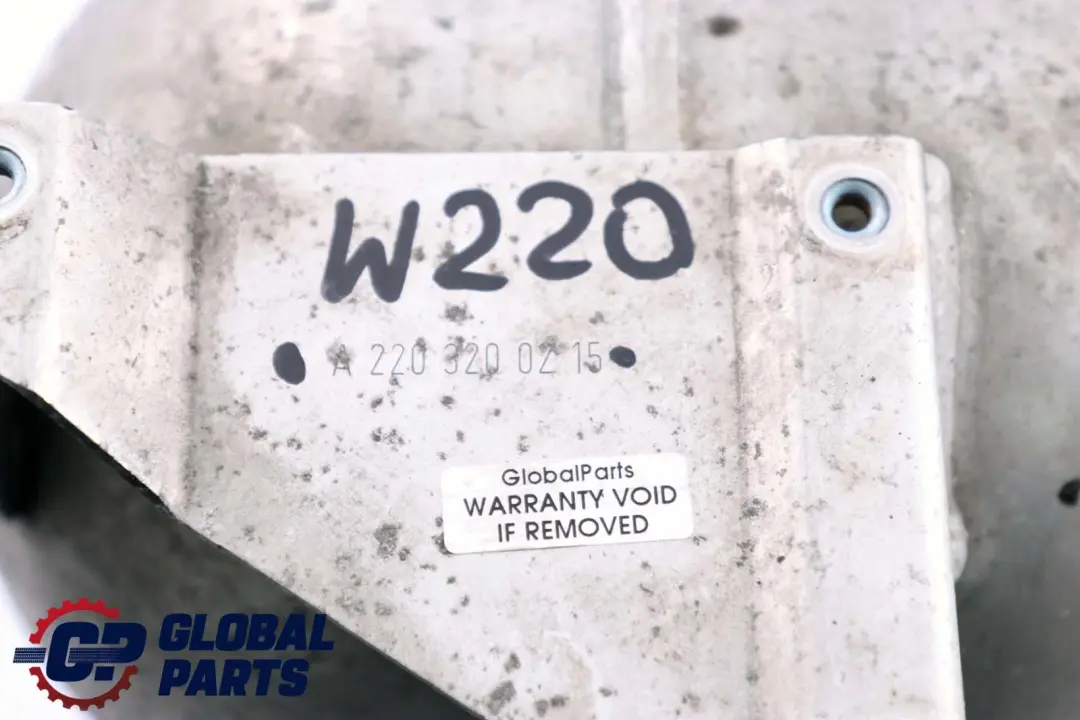 Mercedes-Benz Clase S W220 Suspension neumatica Deposito De reserva para con número de pieza A2203200215 Mercedes-Benz Clase S W220 Suspension neumatica Deposito De reserva - SKU A2203200215 - Número de pieza A2203200215