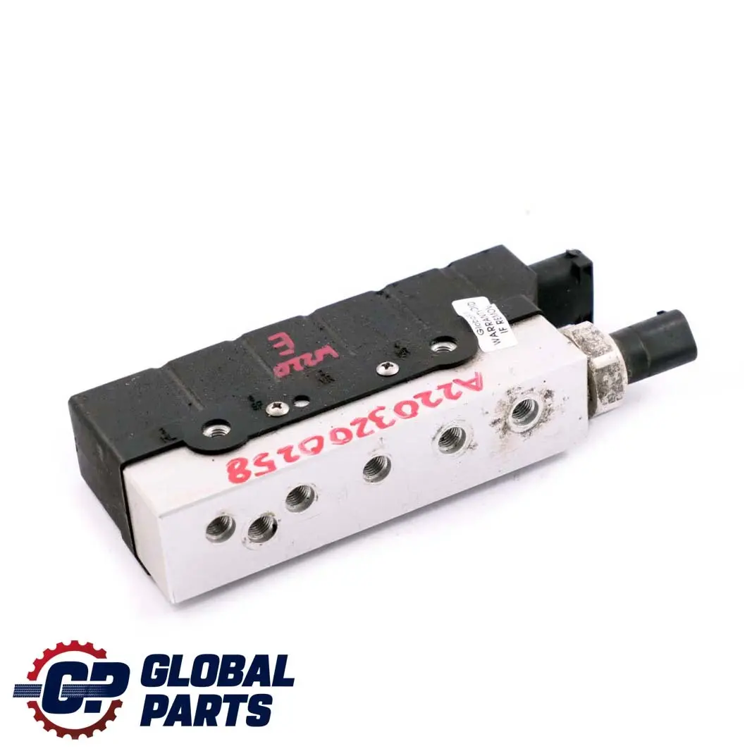 Mercedes-Benz S-Class W220 Air Suspension Valve Block Airmatic to with Part number A2203200258 Mercedes-Benz S-Class W220 Air Suspension Valve Block Airmatic - SKU A2203200258 - Part number A2203200258