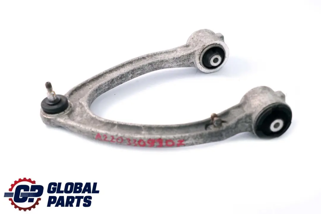 Braccio controllo anteriore sinistro Braccio superiore per Mercedes CL S C215 W220 con numero di parte A2203309307 Mercedes CL S C215 W220 Braccio controllo anteriore sinistro Braccio superiore - SKU A2203309307 - Numero di parte A2203309307