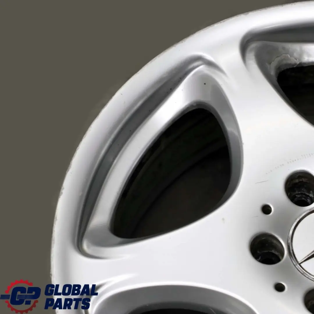 Vorne Alufelge Alu Felge 18" 8J ET:44 für Mercedes CL S C215 W220 mit Teilenummer A2204012702 Mercedes CL S C215 W220 Vorne Alufelge Alu Felge 18" 8J ET:44 - SKU A2204012702-1 - Teilenummer A2204012702