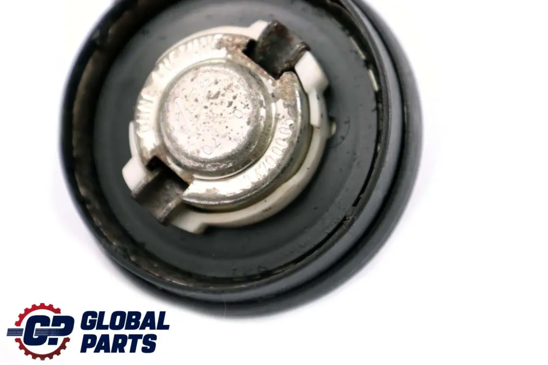 Mercedes E W168 W210 W220 Tapa del deposito De combustible Negro - SKU A2204700005 - Número de pieza A2204700005