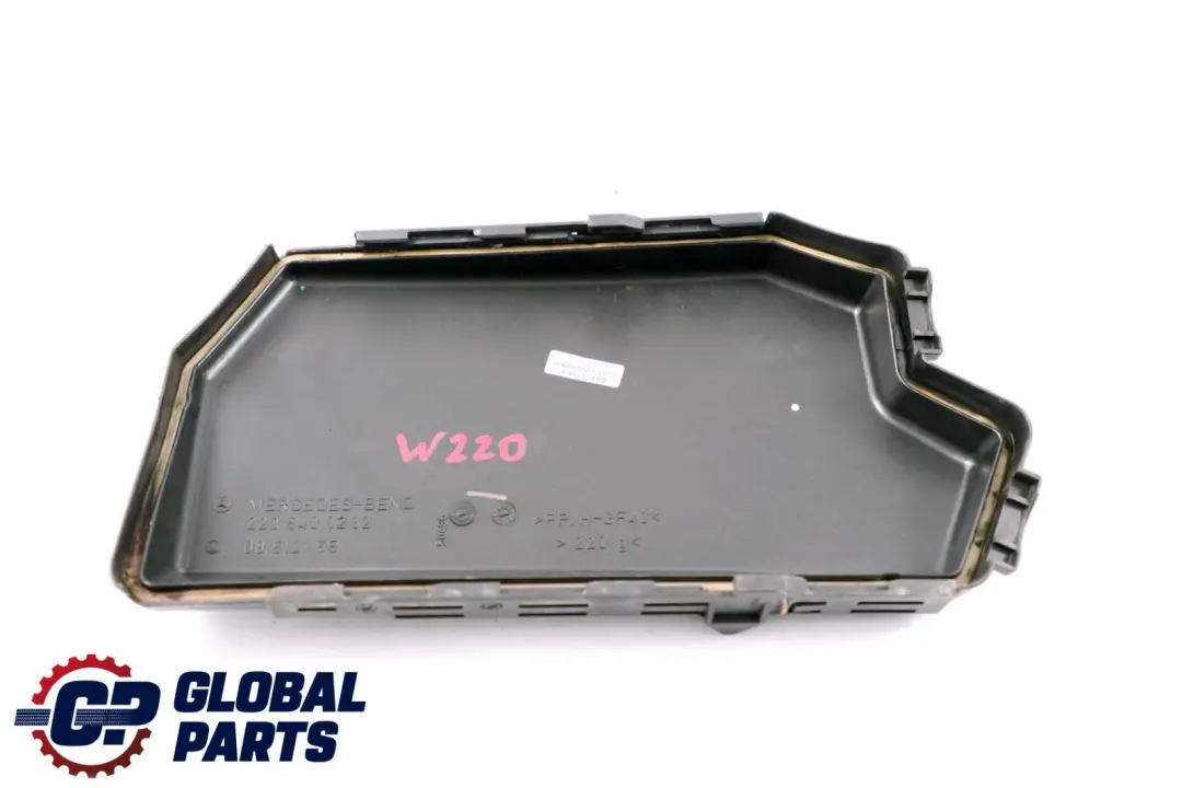 Mercedes CL S Class C215 W220 Caja Fusibles Tapa Delantera Izquierda - SKU A2205400282 - Número de pieza A2205400282