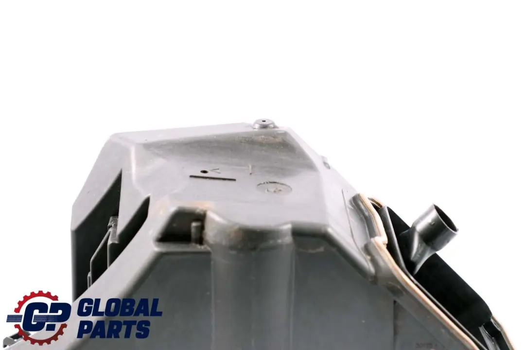 Class C215 W220 Fuse Box Unit Front Right O/S ECU to Mercedes CL S with Part number A2205401124 Mercedes CL S Class C215 W220 Fuse Box Unit Front Right O/S ECU - SKU A2205401124 - Part number A2205401124