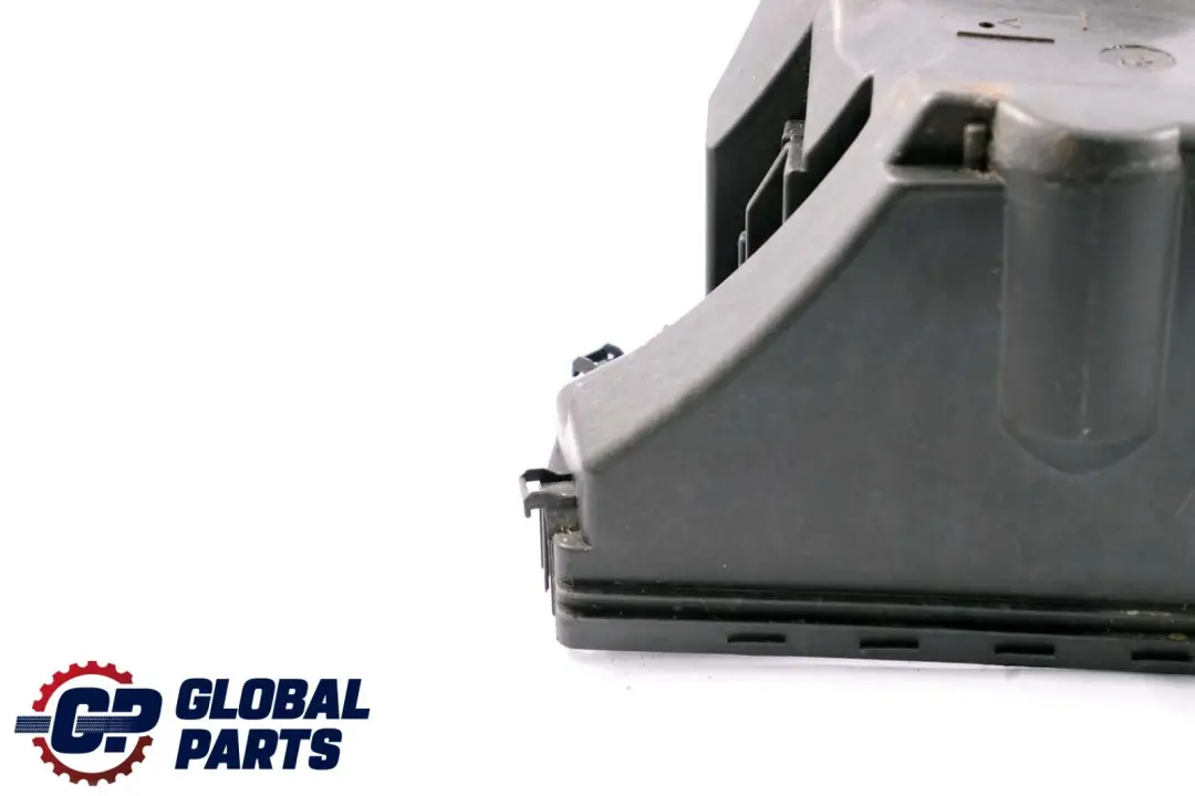 Class C215 W220 Fuse Box Unit Front Right O/S ECU to Mercedes CL S with Part number A2205401124 Mercedes CL S Class C215 W220 Fuse Box Unit Front Right O/S ECU - SKU A2205401124 - Part number A2205401124