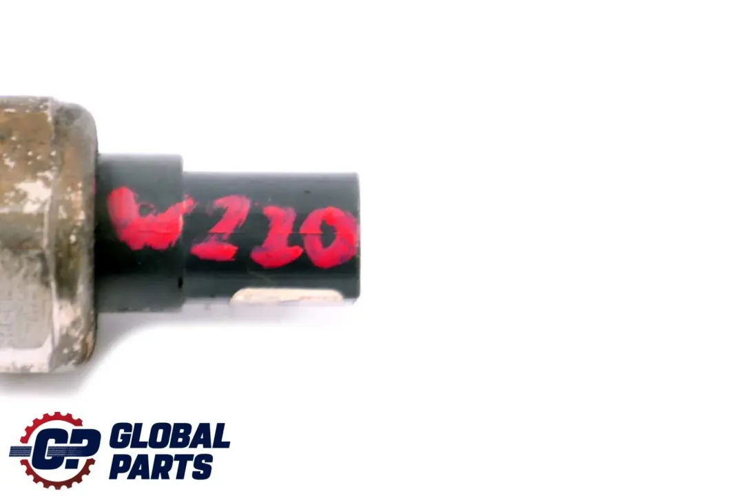Benz W169 W211 W220 Klima Drucksensor für Mercedes mit Teilenummer A2205420118 Mercedes Benz W169 W211 W220 Klima Drucksensor - SKU A2205420118 - Teilenummer A2205420118