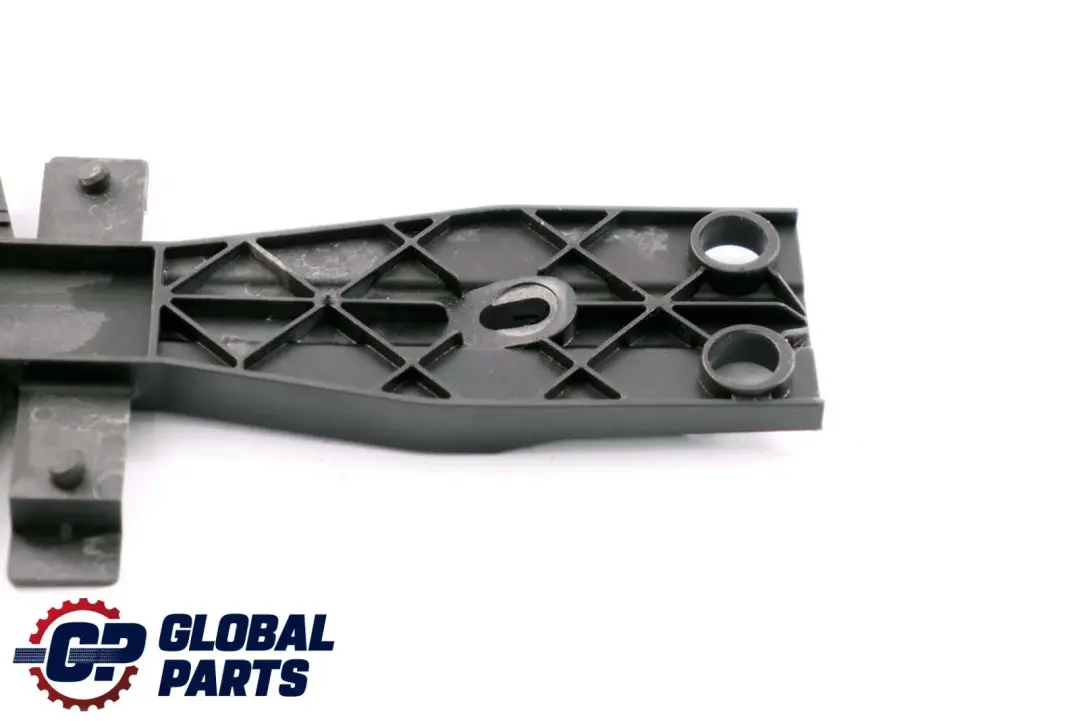 Mercedes-Benz CL S C215 W220 Sicherungskasten Sicherungsdose Griff für mit Teilenummer A2205451840 Mercedes-Benz CL S C215 W220 Sicherungskasten Sicherungsdose Griff - SKU A2205451840 - Teilenummer A2205451840