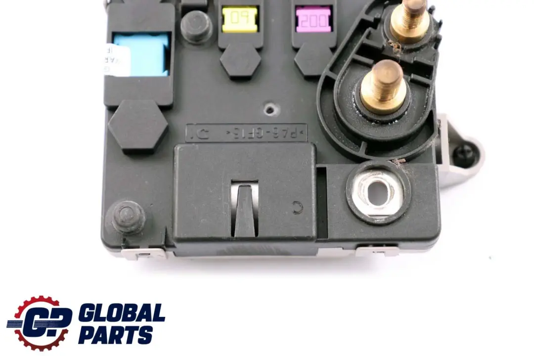 Klasse C215 W220 Batteriekabel Sicherrungskasten Box Verbinder für Mercedes CL S mit Teilenummer A2205460541 Mercedes CL S Klasse C215 W220 Batteriekabel Sicherrungskasten Box Verbinder - SKU A2205460541 - Teilenummer A2205460541