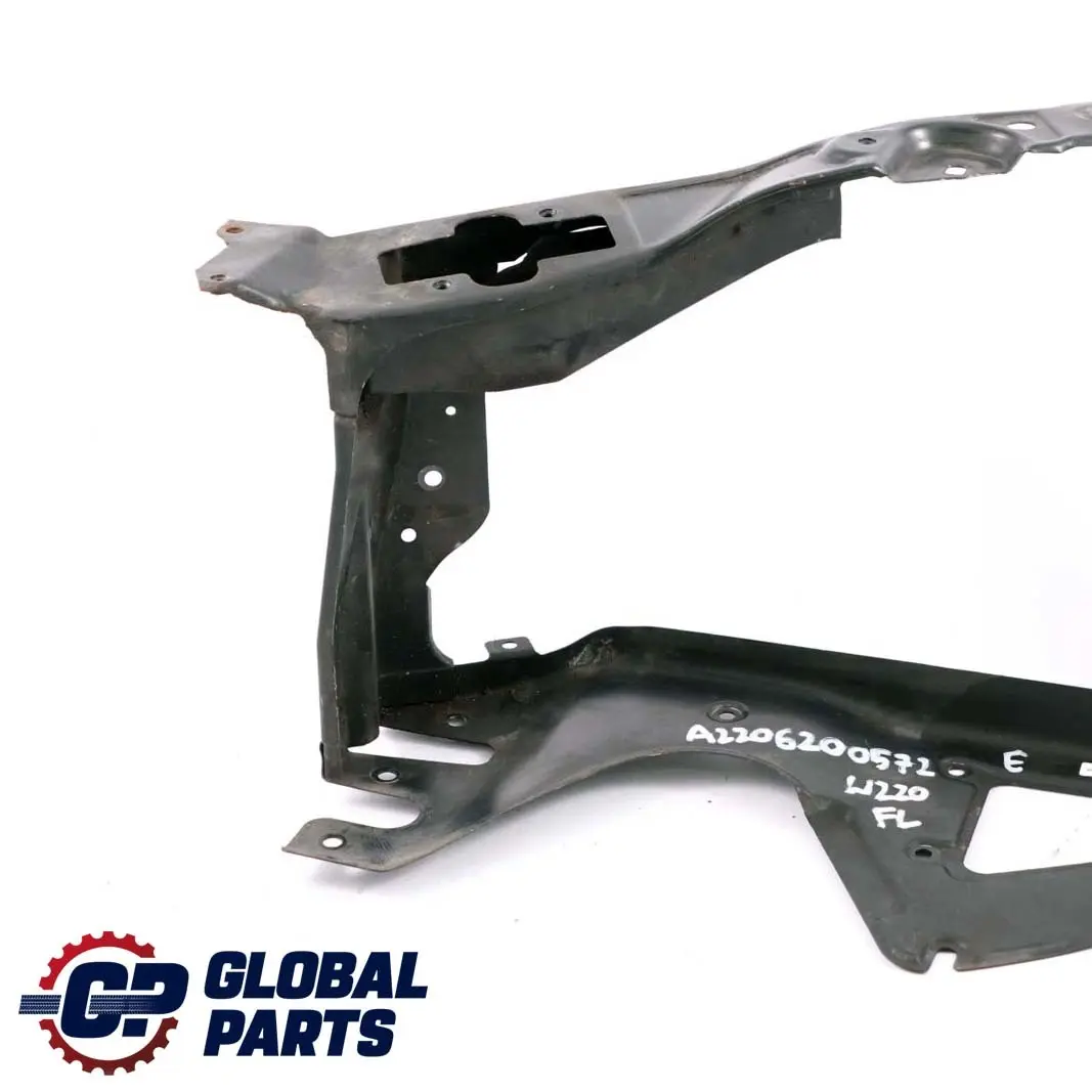Mercedes-Benz S W220 Scheinwerfer Halter Träger Rahmen Links für mit Teilenummer A2206200572 Mercedes-Benz S W220 Scheinwerfer Halter Träger Rahmen Links - SKU A2206200572 - Teilenummer A2206200572