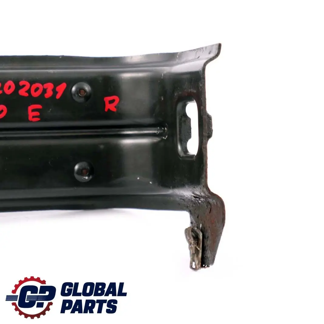 Mocowanie uchwyt pasa prawy przód do MERCEDES S W220 o numerze A2206202031 MERCEDES S W220 Mocowanie uchwyt pasa prawy przód - SKU A2206202031 - Numer Części A2206202031