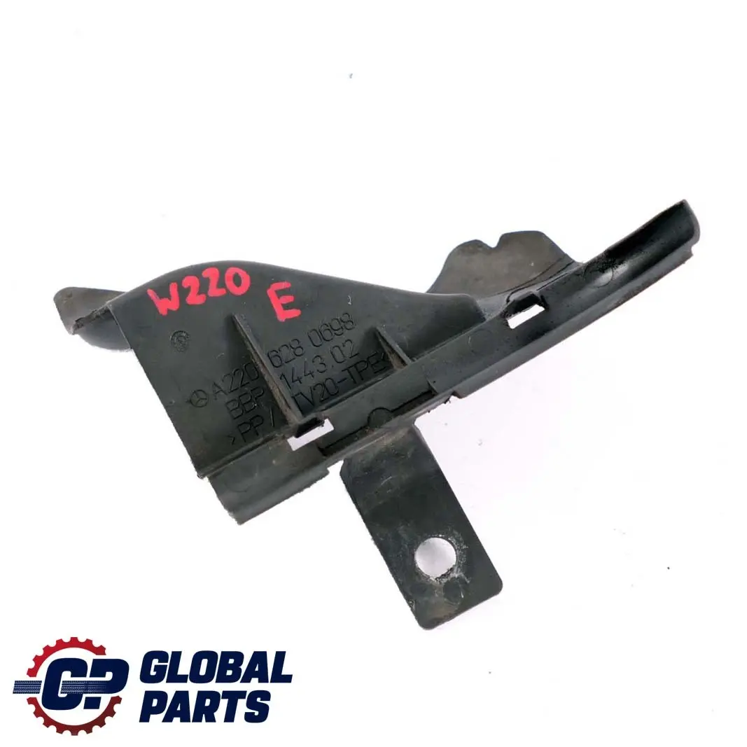 Mercedes-Benz S W220 Radiatore Staffa Deflettore Aria Destra per con numero di parte A2206280698 Mercedes-Benz S W220 Radiatore Staffa Deflettore Aria Destra - SKU A2206280698 - Numero di parte A2206280698