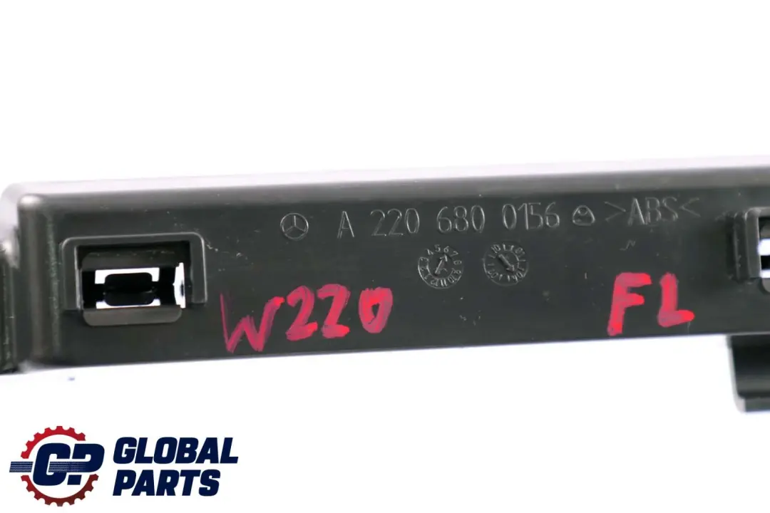 Lewa Przednia Listwa Progu do Mercedes S W220 o numerze A2206800156 Mercedes S W220 Lewa Przednia Listwa Progu - SKU A2206800156 - Numer Części A2206800156