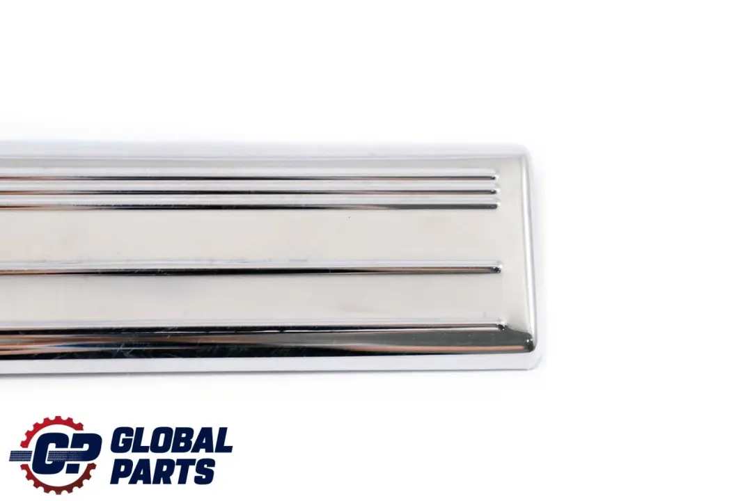 Mercedes W220 Davanzale Posteriore Destro Della Porta Piatto Ingresso Copertura - SKU A2206805835 - Numero di parte A2206805835