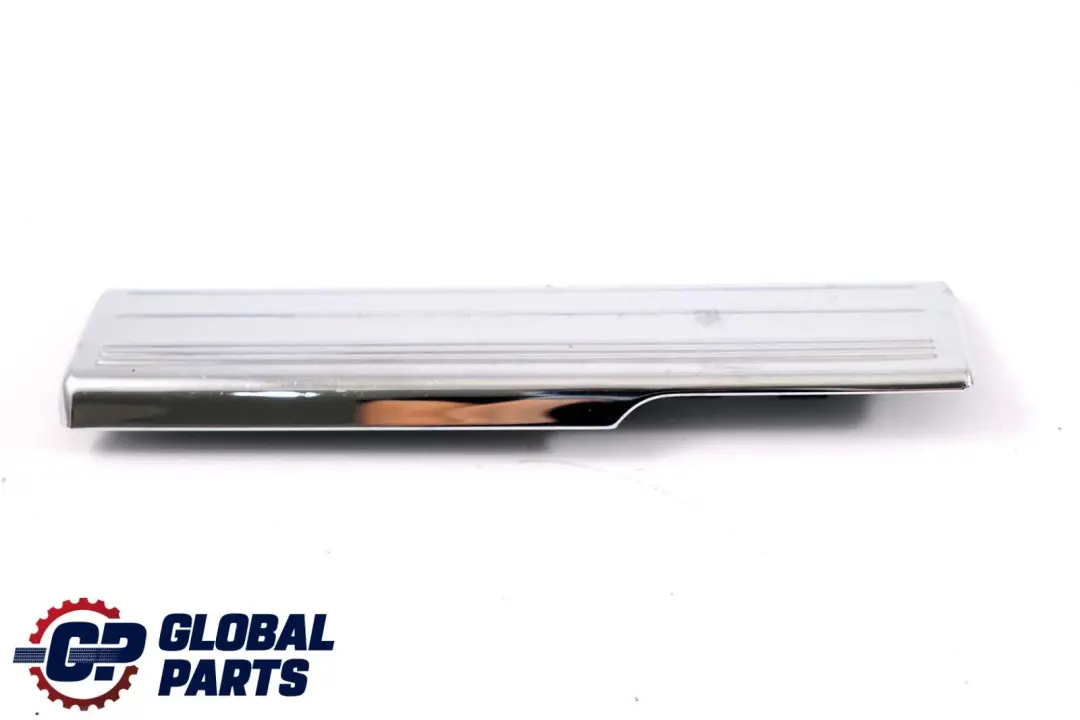 Davanzale Posteriore Destro Della Porta Piatto Ingresso Copertura per Mercedes W220 con numero di parte A2206805835 Mercedes W220 Davanzale Posteriore Destro Della Porta Piatto Ingresso Copertura - SKU A2206805835 - Numero di parte A2206805835