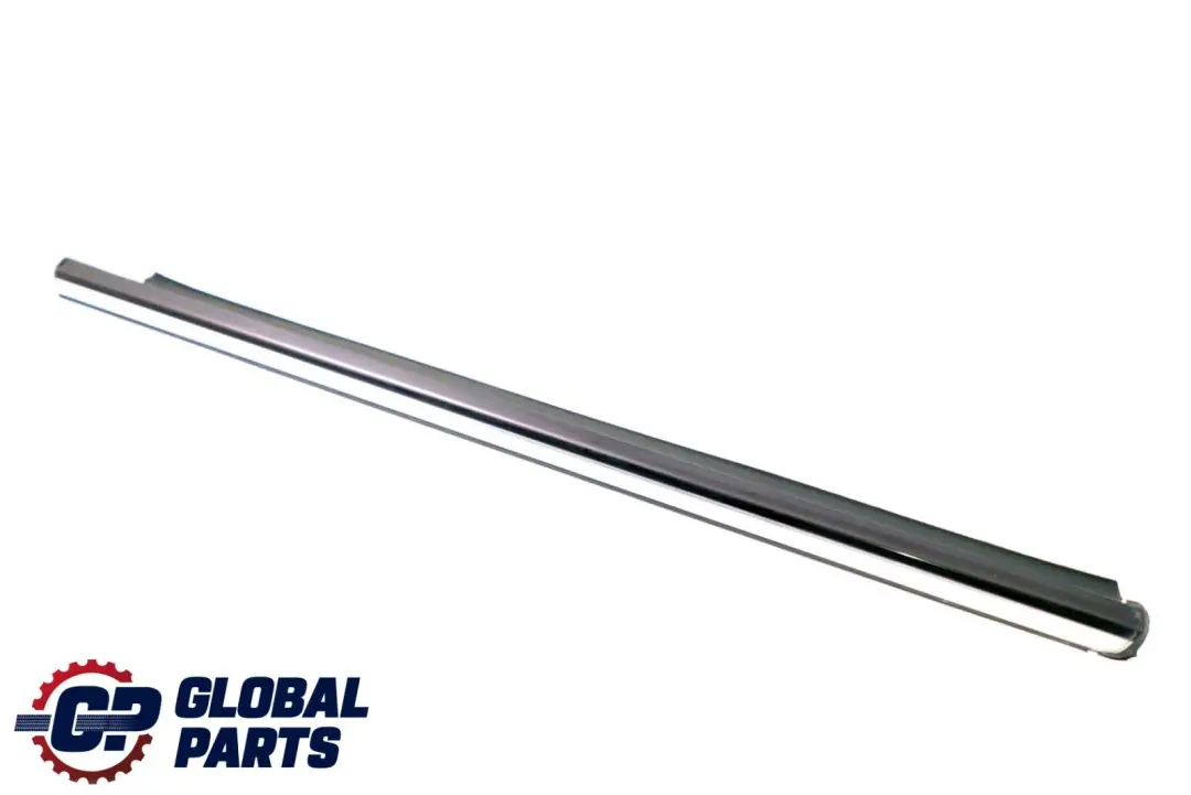 Moldura Burlete Puerta Delantera Derecha para Mercedes S-Class W220 con número de pieza A2206900280 Mercedes S-Class W220 Moldura Burlete Puerta Delantera Derecha - SKU A2206900280 - Número de pieza A2206900280