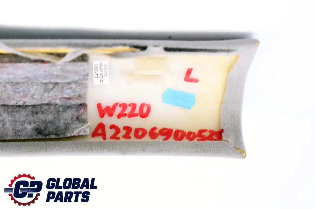 Mercedes-Benz S-Klasse W220 Blende A-Säule Links Grau Verkleidung für mit Teilenummer A2206900525 Mercedes-Benz S-Klasse W220 Blende A-Säule Links Grau Verkleidung - SKU A2206900525 - Teilenummer A2206900525