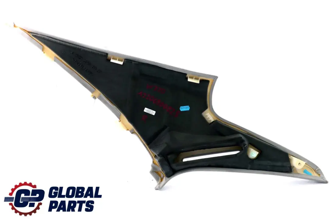 Mercedes-Benz Classe S W220 C-Pillar Trim Panel Cover Right O/S Rear A2206950437 per con numero di parte A2206900825 Mercedes-Benz Classe S W220 C-Pillar Trim Panel Cover Right O/S Rear A2206950437 - SKU A2206900825 - Numero di parte A2206900825