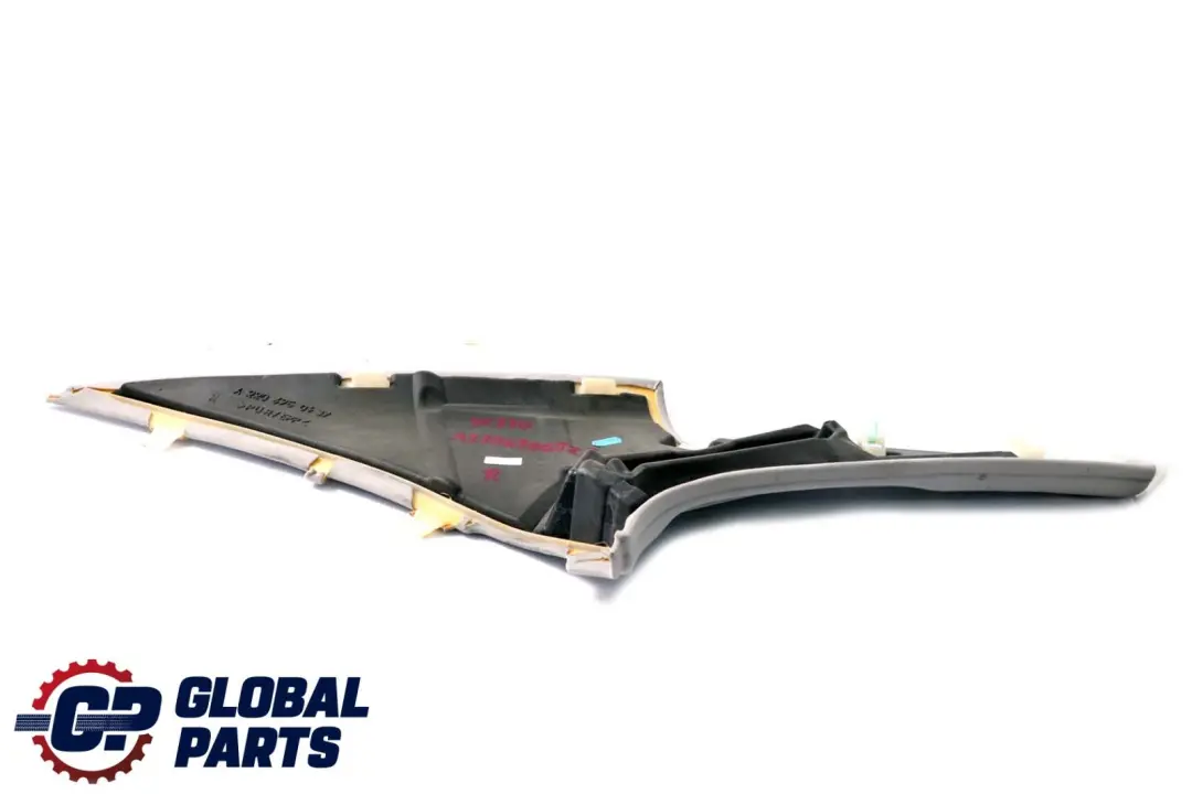 Mercedes-Benz Classe S W220 C-Pillar Trim Panel Cover Right O/S Rear A2206950437 per con numero di parte A2206900825 Mercedes-Benz Classe S W220 C-Pillar Trim Panel Cover Right O/S Rear A2206950437 - SKU A2206900825 - Numero di parte A2206900825