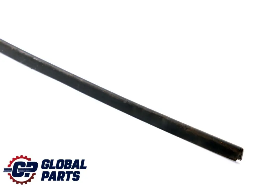 Mercedes-Benz S-Klasse W220 Tür Vorne Rechts Fenster Bodendichtung für mit Teilenummer A2206901262 Mercedes-Benz S-Klasse W220 Tür Vorne Rechts Fenster Bodendichtung - SKU A2206901262 - Teilenummer A2206901262