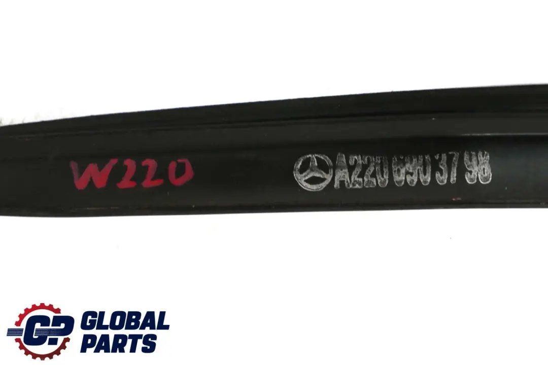 Puerta Delantera Trasera Izquierda Junta Burlete para Mercedes S W220 con número de pieza A2206903798 Mercedes S W220 Puerta Delantera Trasera Izquierda Junta Burlete - SKU A2206903798 - Número de pieza A2206903798