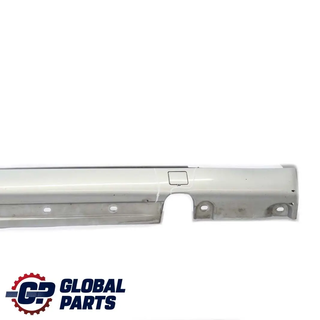 Próg Listwa Prawa Niebieska do Mercedes W220 o numerze A2206980254 Mercedes W220 Próg Listwa Prawa Niebieska - SKU A2206980254-QB1 - Numer Części A2206980254