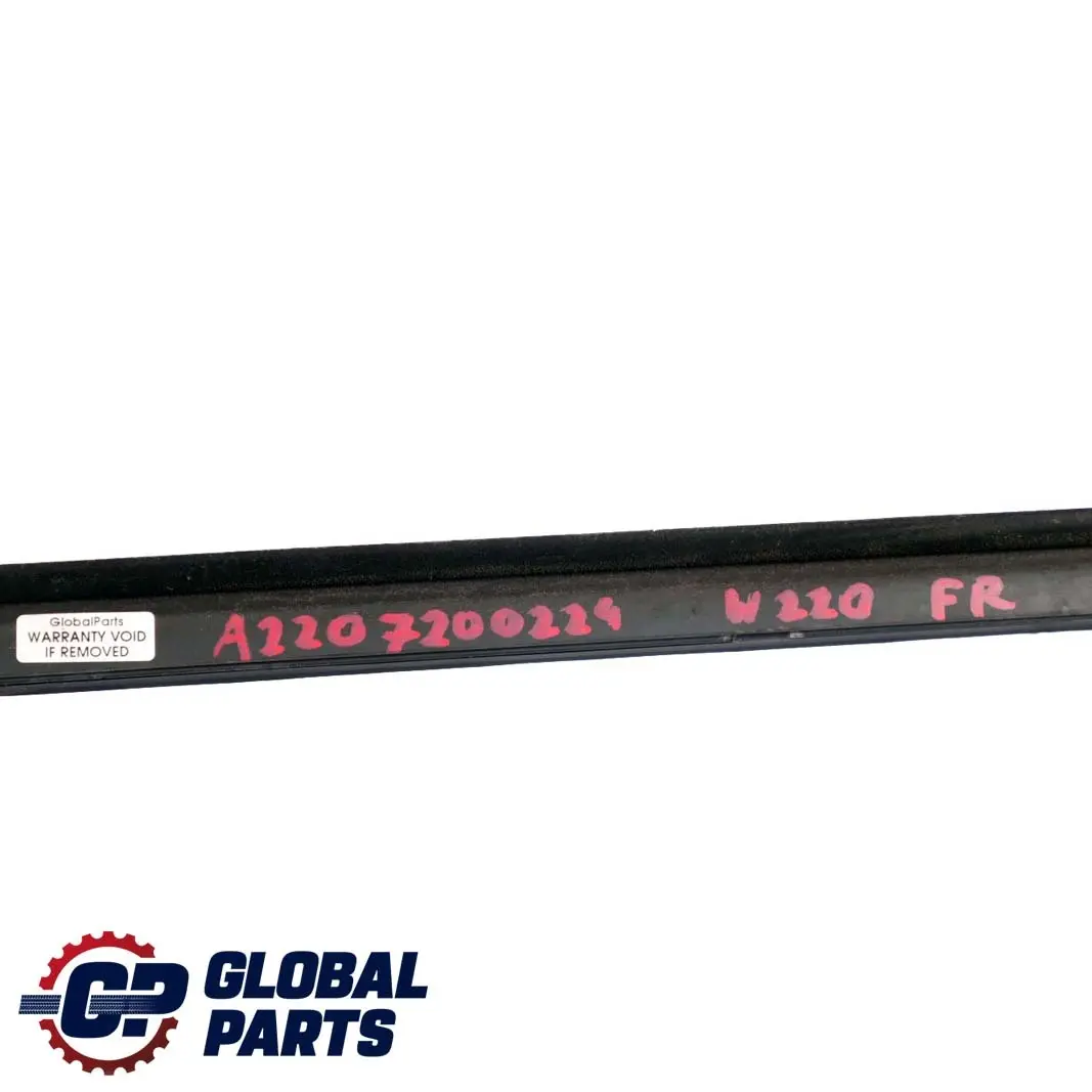 Riel De Sellado Izquierda Derecha N/ Puerta Delantera para Mercedes W220 con número de pieza A2207200224 Mercedes W220 Riel De Sellado Izquierda Derecha N/ Puerta Delantera - SKU A2207200224 - Número de pieza A2207200224