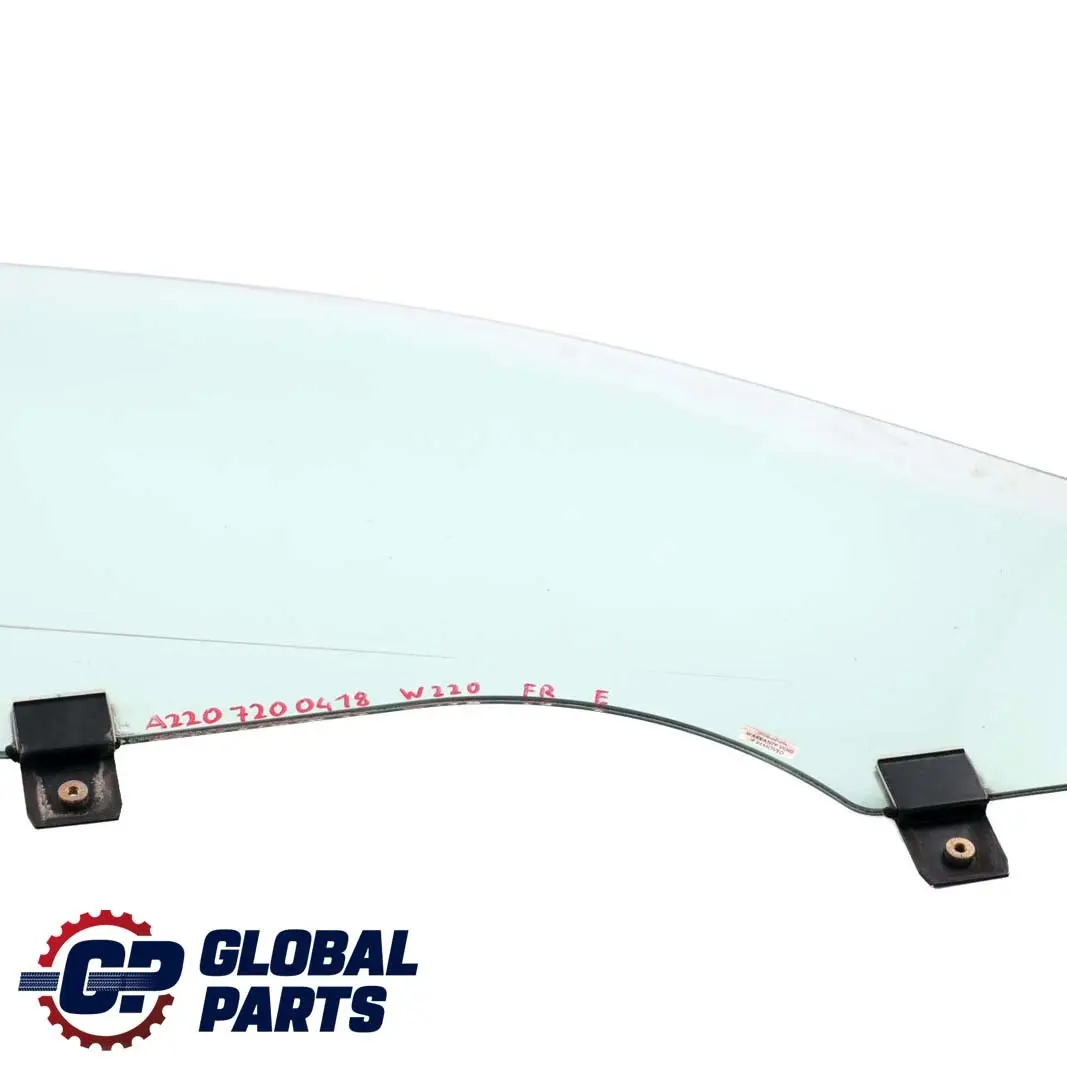 Vorne Rechts Fenster Glas AS2 Grün für Mercedes W220 mit Teilenummer A2207200418 Mercedes W220 Vorne Rechts Fenster Glas AS2 Grün - SKU A2207200418 - Teilenummer A2207200418