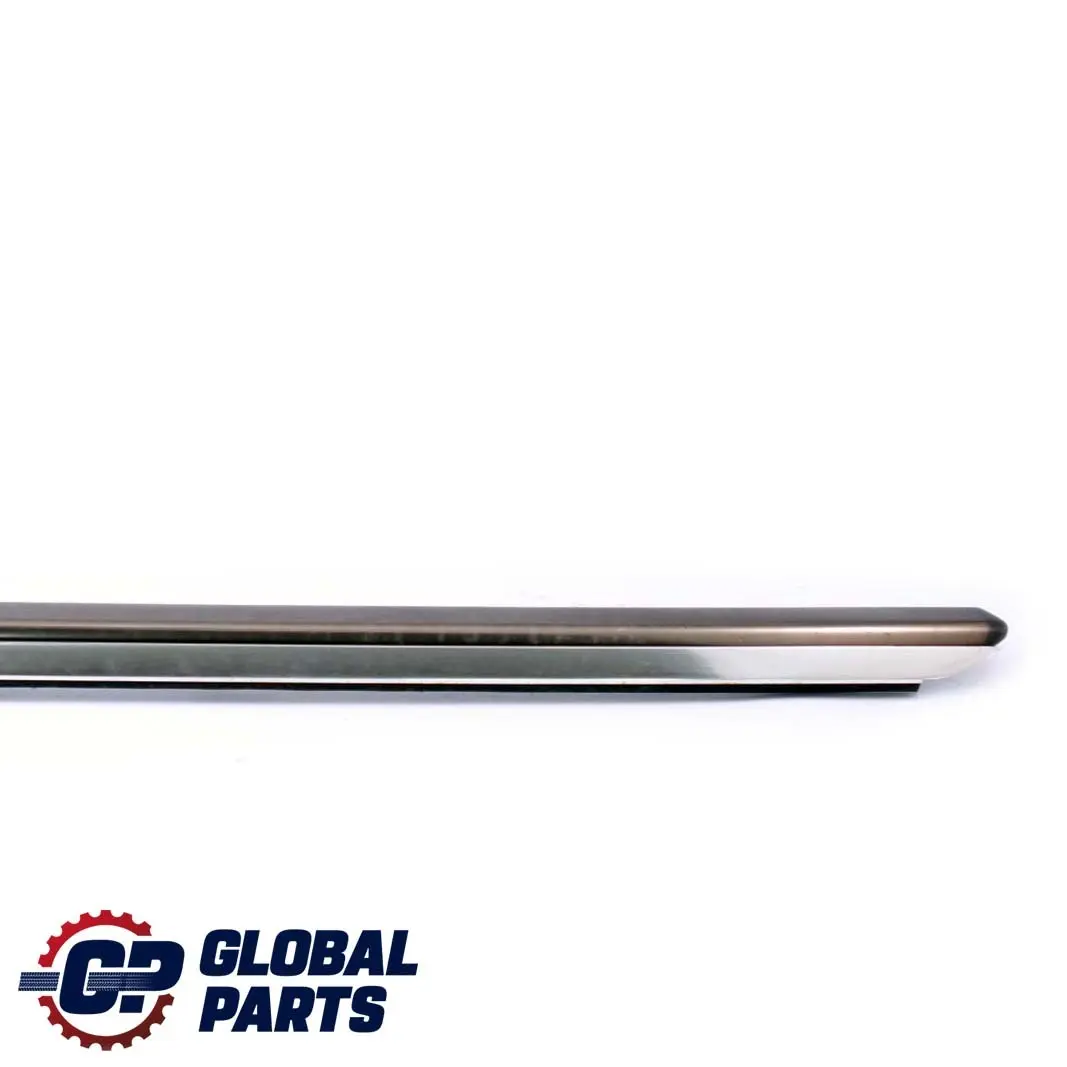 Riel De Sellado Izquierda Derecha N/ Puerta Trasera para Mercedes W220 con número de pieza A2207300724 Mercedes W220 Riel De Sellado Izquierda Derecha N/ Puerta Trasera - SKU A2207300724 - Número de pieza A2207300724