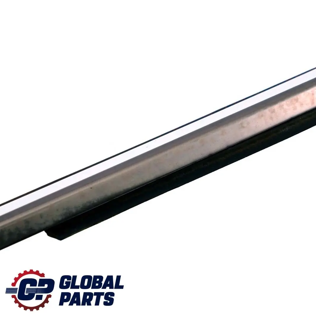 Mercedes W220 Riel De Sellado Izquierda Derecha N/ Puerta Trasera - SKU A2207300724 - Número de pieza A2207300724