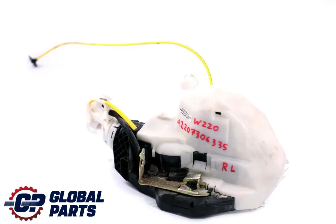 Schließen Verriegelung Anschluss Hinten Links für Mercedes S W220 mit Teilenummer A2207306335 Mercedes S W220 Schließen Verriegelung Anschluss Hinten Links - SKU A2207306335 - Teilenummer A2207306335