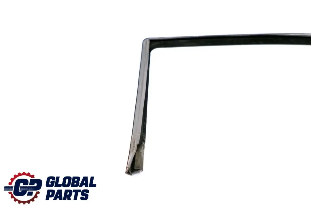 Guía Ventana Junta De Sellado Puerta Trasera Izquierda para Mercedes W220 con número de pieza A2207350125 Mercedes W220 Guía Ventana Junta De Sellado Puerta Trasera Izquierda - SKU A2207350125 - Número de pieza A2207350125