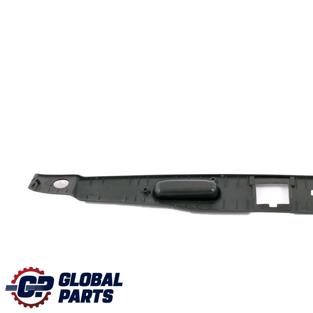 Mercedes-Benz Classe S W220 Coprimaniglia Portellone Baule per con numero di parte A2207500193 Mercedes-Benz Classe S W220 Coprimaniglia Portellone Baule - SKU A2207500193 - Numero di parte A2207500193