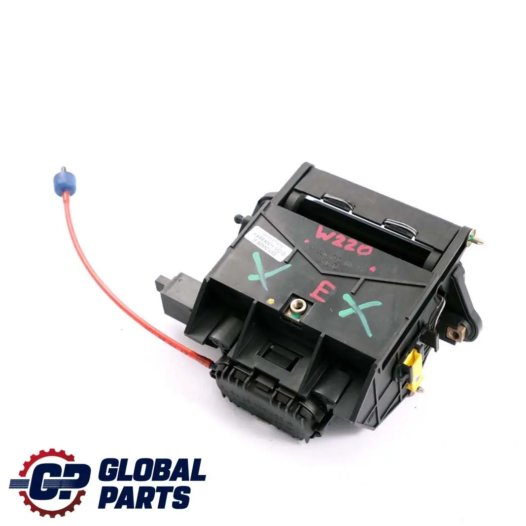 Mercedes-Benz S W220 Rear Door Tailgate Bootlid Handle Lock Catch to with Part number A2207500893 Mercedes-Benz S W220 Rear Door Tailgate Bootlid Handle Lock Catch - SKU A2207500893 - Part number A2207500893