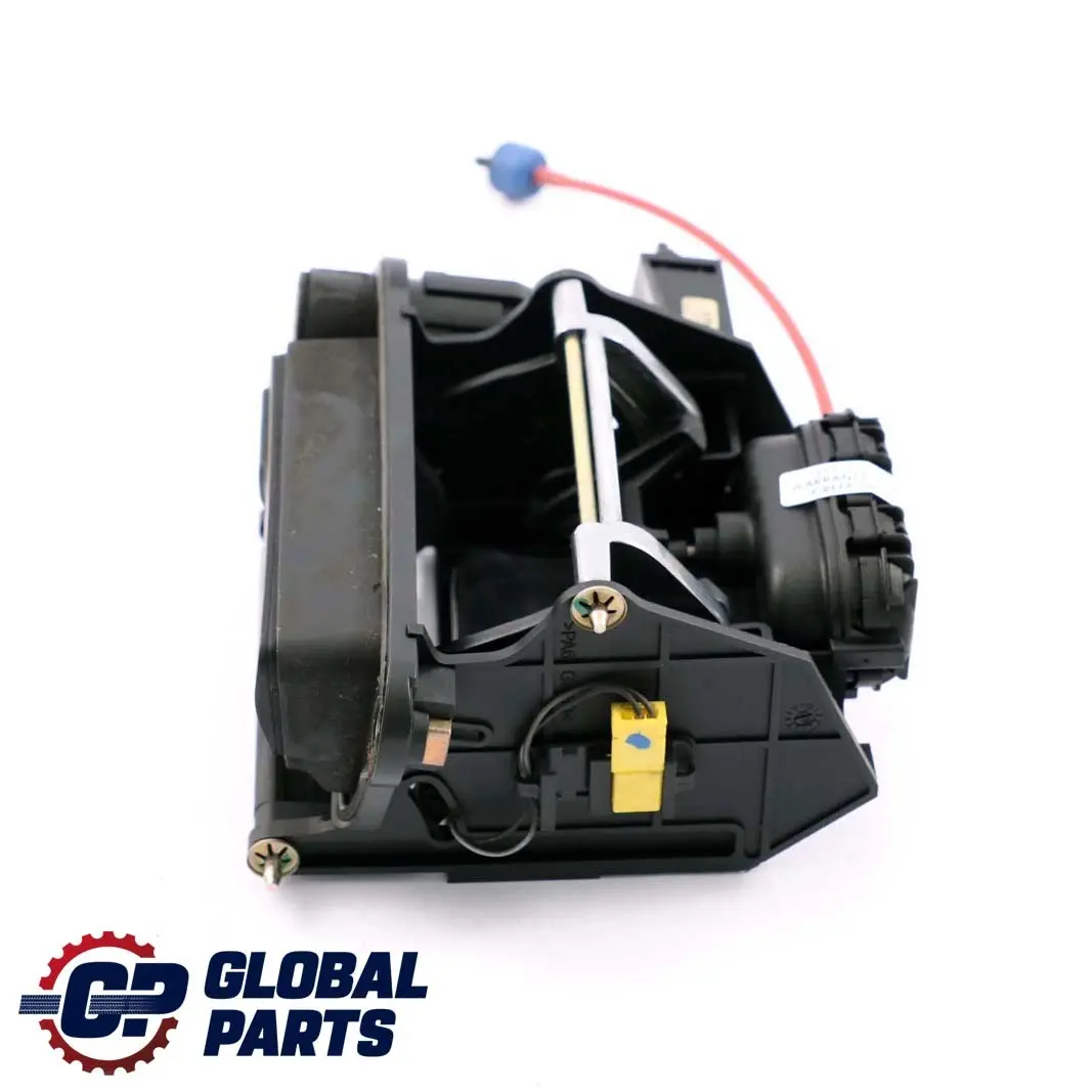 Mercedes-Benz S-Klasse W220 Schloß Griff Heckklappe Kofferraum für mit Teilenummer A2207500893 Mercedes-Benz S-Klasse W220 Schloß Griff Heckklappe Kofferraum - SKU A2207500893 - Teilenummer A2207500893