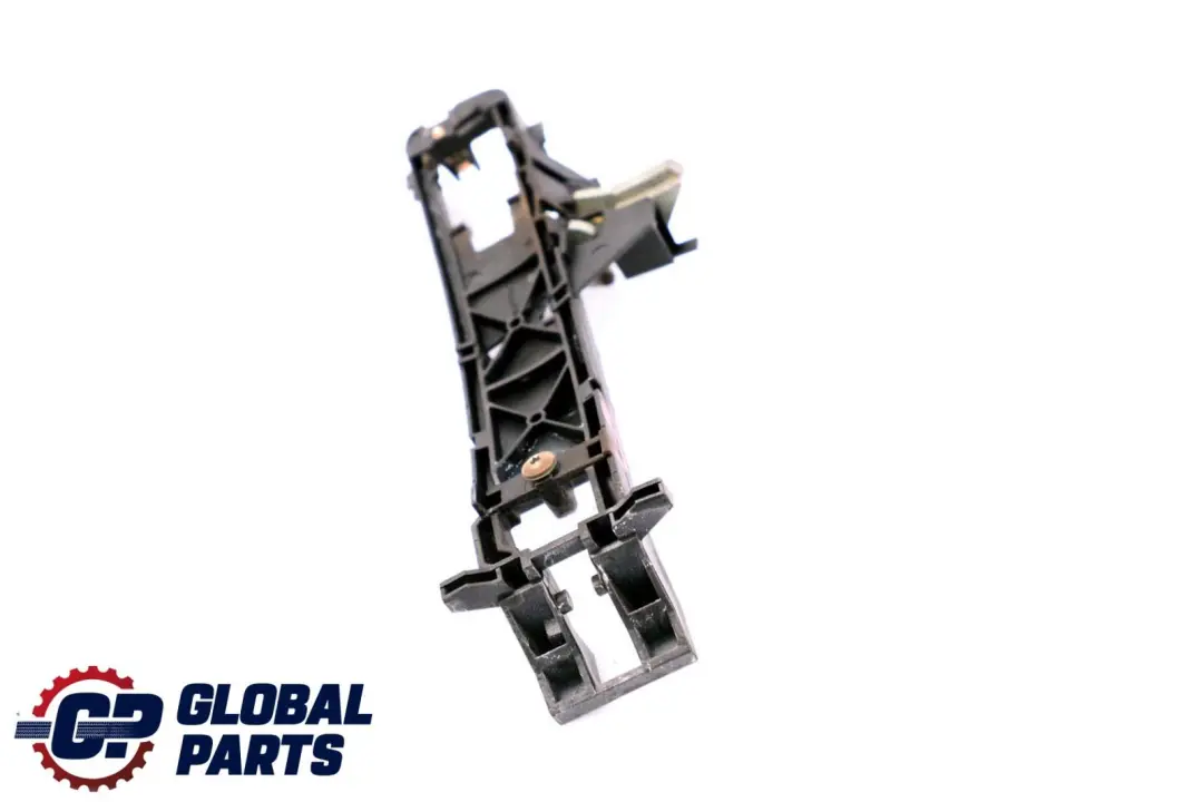 Mercedes-Benz S-Class W220 Front Left Door N/S Handle Bracket Bearing Clamp to with Part number A2207600334 Mercedes-Benz S-Class W220 Front Left Door N/S Handle Bracket Bearing Clamp - SKU A2207600334 - Part number A2207600334