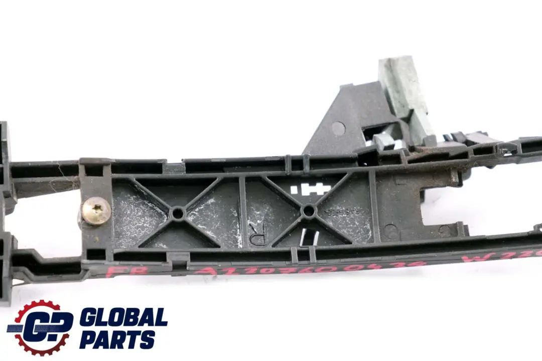 Mercedes-Benz S-Class W220 Front Right Door O/S Handle Bracket Bearing Clamp to with Part number A2207600434 Mercedes-Benz S-Class W220 Front Right Door O/S Handle Bracket Bearing Clamp - SKU A2207600434 - Part number A2207600434