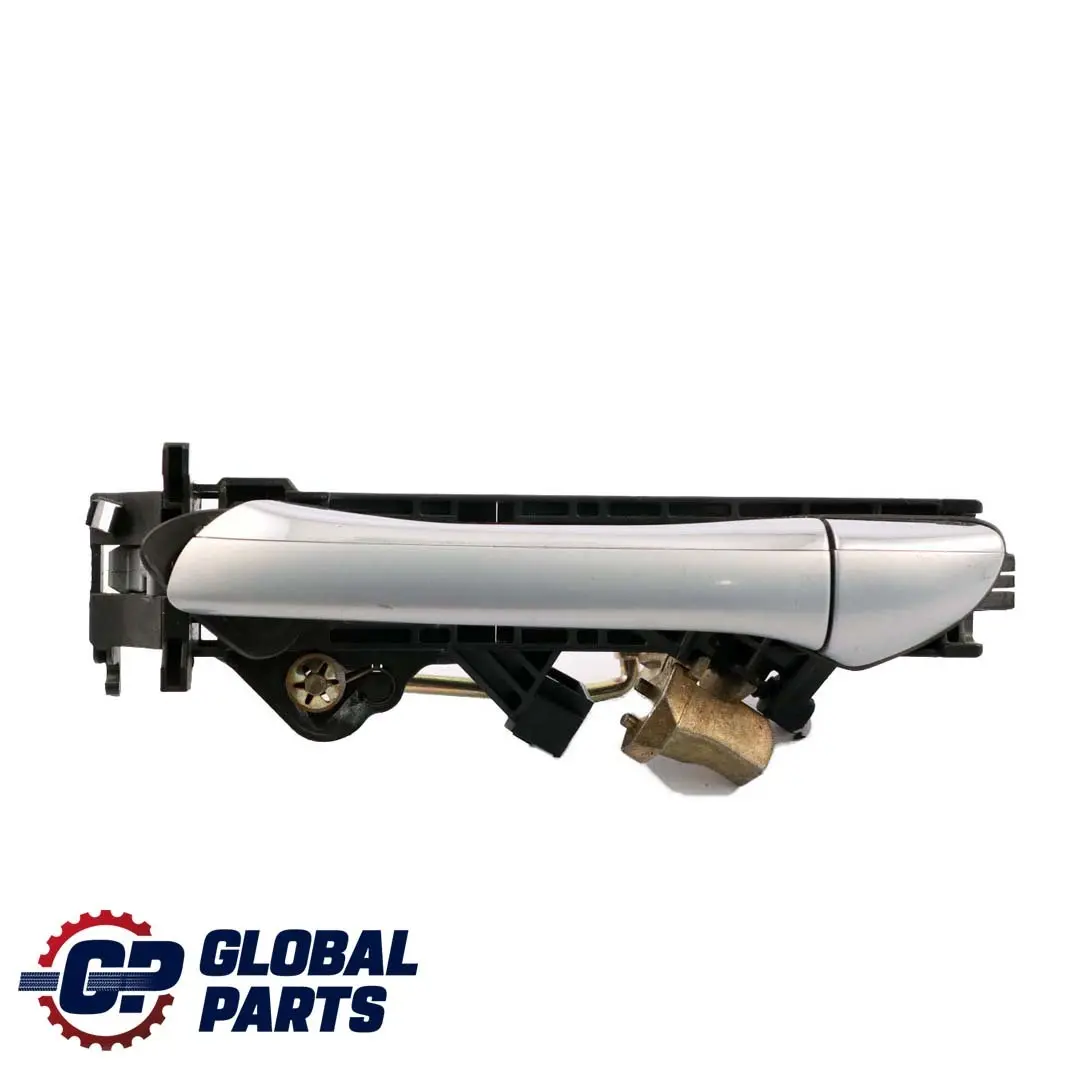 MERCEDES-BENZ CLASSE S W220 Porte Arriere Gauche Poignee Calcedoine Bleu 347 pour à propos du numéro de pièce A2207601734 MERCEDES-BENZ CLASSE S W220 Porte Arriere Gauche Poignee Calcedoine Bleu 347 - SKU A2207601734-QB - Numéro de pièce A2207601734