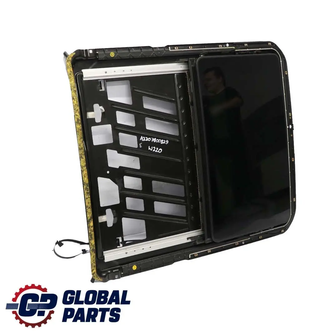 Mercedes-Benz S-Class W220 Sliding Roof Sunroof Mechanism Window Glass to with Part number A2207800829 Mercedes-Benz S-Class W220 Sliding Roof Sunroof Mechanism Window Glass - SKU A2207800829 - Part number A2207800829