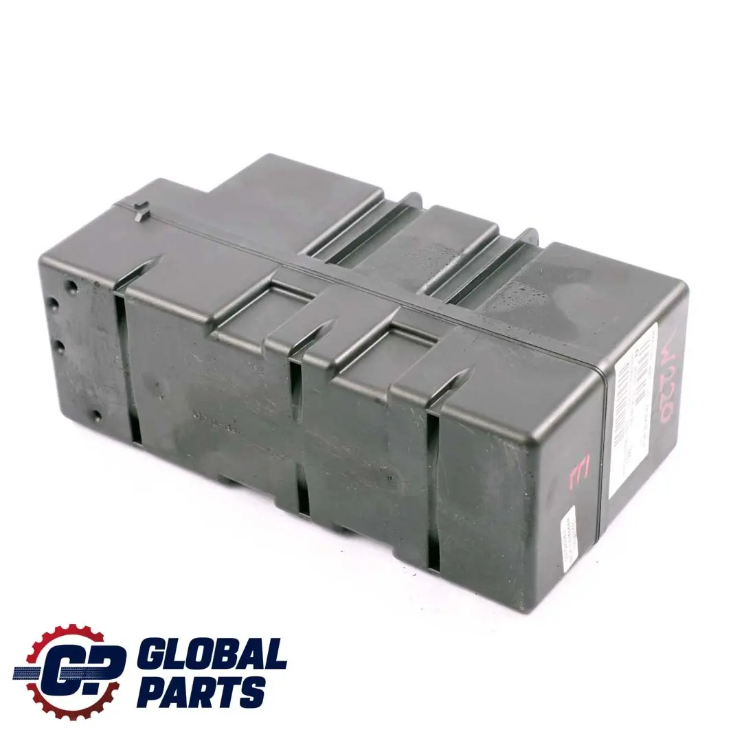 Mercedes-Benz CL S Class C215 W220 Central Locking Door Vacuum Pump to with Part number A2208000748 Mercedes-Benz CL S Class C215 W220 Central Locking Door Vacuum Pump - SKU A2208000748 - Part number A2208000748